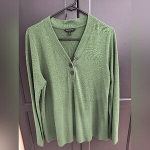 Banana Republic green V neck sweater